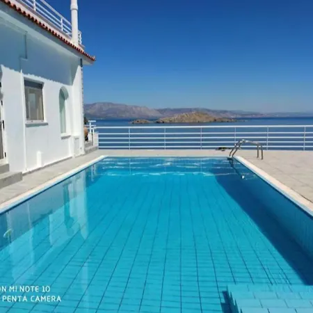 Βίλα Charming 4-bed In Pefkali